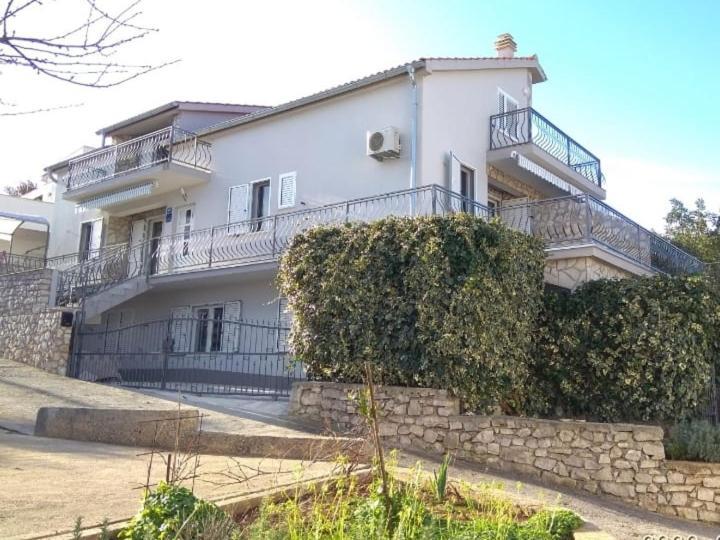 Apartment Ivona Stomorska Exterior photo